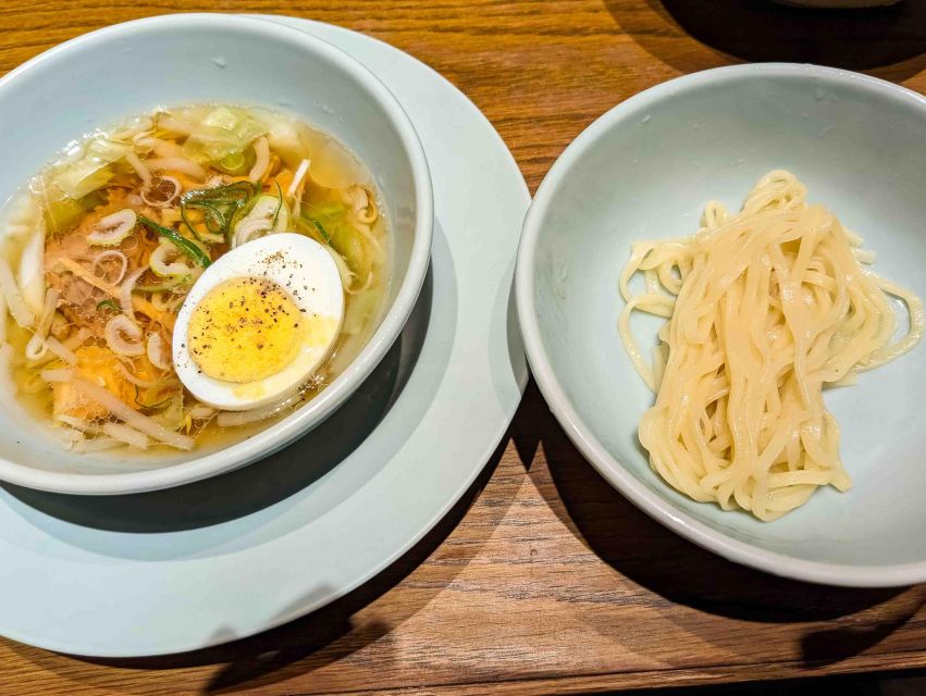Breakfast Ramen Tour in Shinjuku, Tokyo - Coffee shop quiz: your ramen warm-up before you order