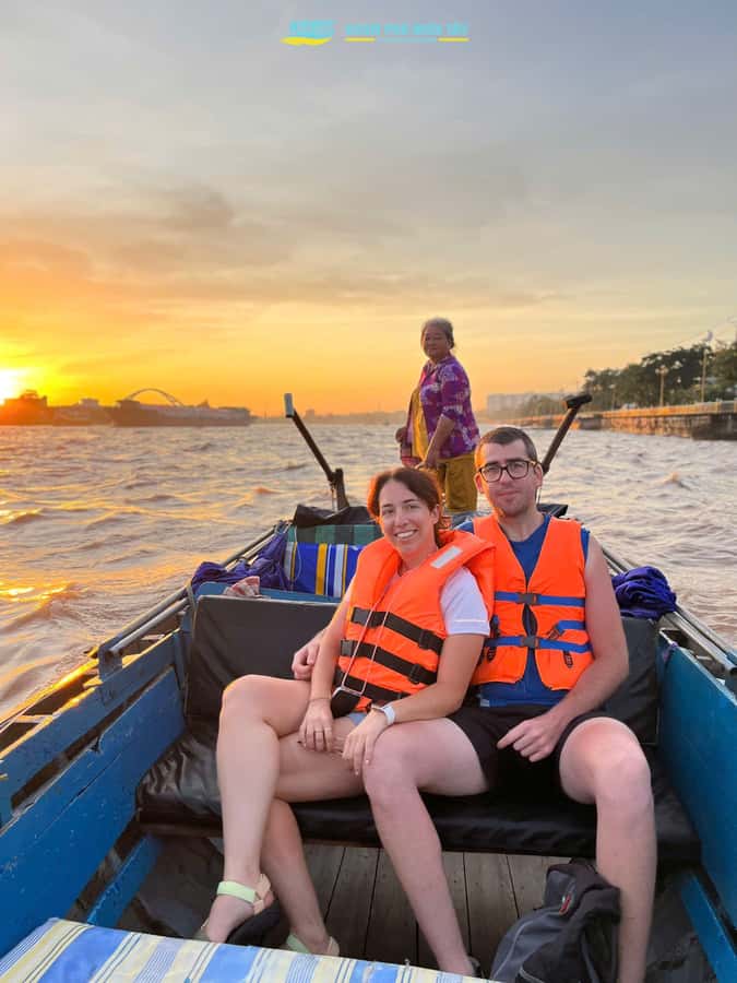 Group Tour: Floating Market, Rice Noodle, nursery vegatable - Guide quality and what you should expect from the group size