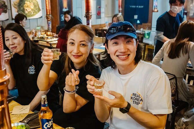 Handmade Noodles with Korean Grandma - Why Kalguksu with a grandma feels different