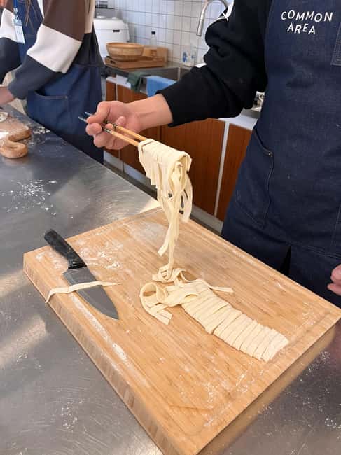 Handmade Noodles with Korean Grandma - The guides matter: English support and a friendly team