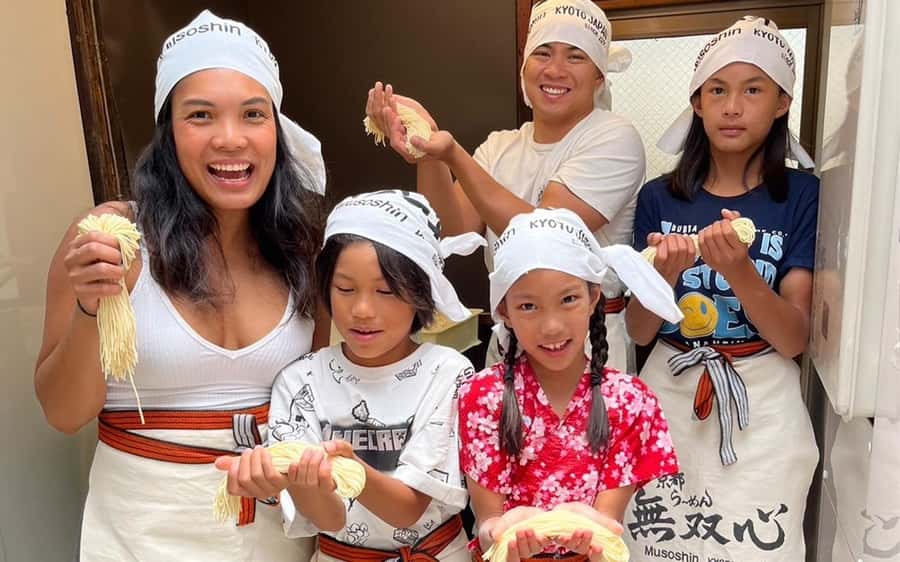 Kyoto Michelin Ramen Workshop or Painting Ramen Essentials - Painting ramen essentials: A fun break that turns into a keepsake