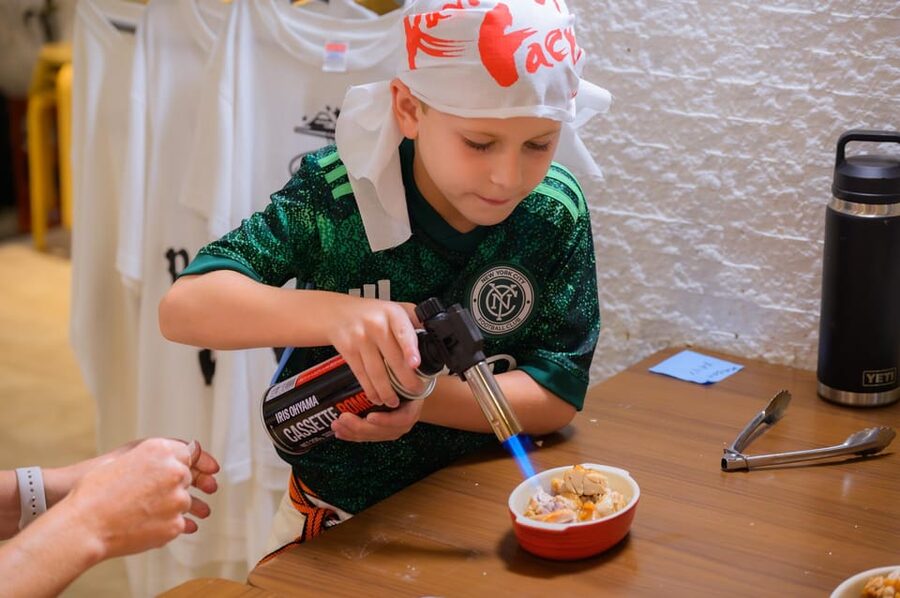 Kyoto: Ramen Cooking Class at a Ramen Factory with Souvenir - Wear the apron and learn the ramen rhythm