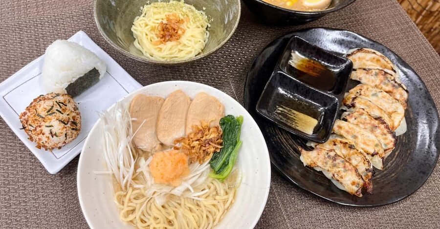 Kyoto: Ramen, Gyoza, and Onigiri Cooking Class - Price and Value: What $90 Gets You in 90 Minutes