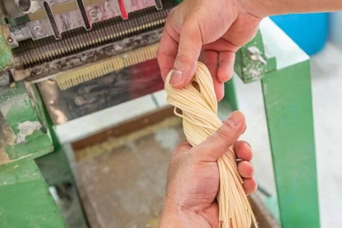 Kyoto Ramen Noodle Making Class - Your 1-Hour Flow in Gion: From Dough to a Bowl