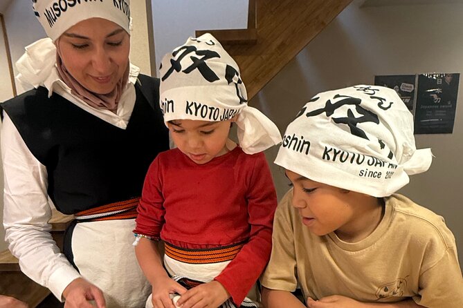Kyoto Ramen Spoon Painting & Michelin Cooking Class - What you actually cook: assembling ramen, not a take-apart science lab