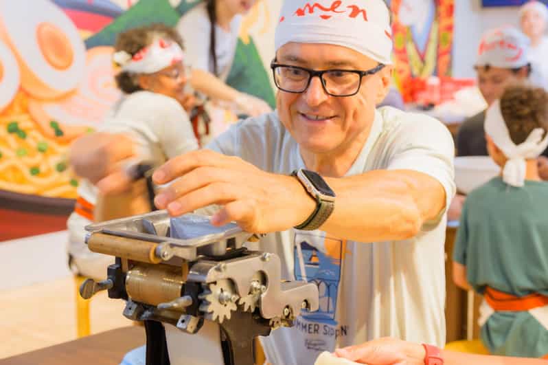 Lake Kawaguchiko: Ramen Cooking Class with Souvenir - Key points that make this class worth your time