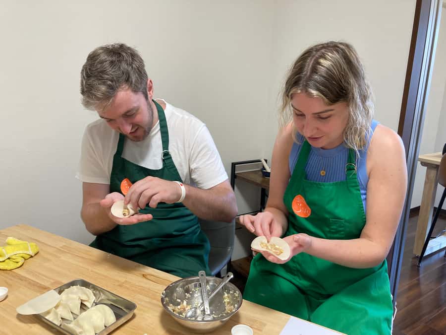 Osaka: Ramen and Gyoza Cooking Class in Dotonbori - Key points before you go