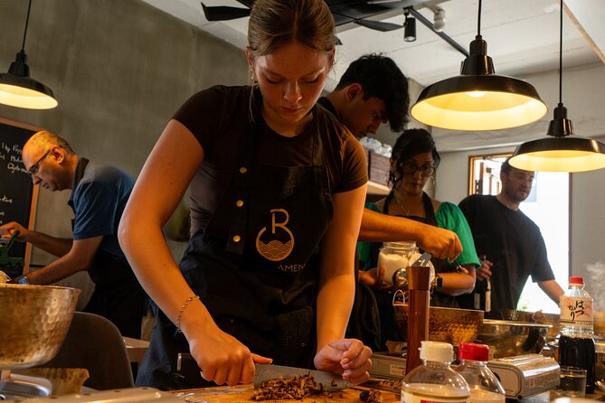 Professional Ramen & Gyoza with Ramen Chef in a restaurant! - Bilingual Chefs and the Small-Group Coaching Effect
