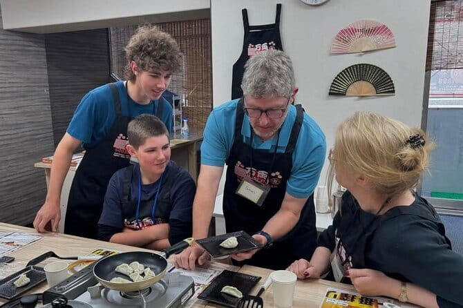 Ramen Gyoza Onigiri Japanese Cooking Class in Kyoto - The Real Value of the Ramen Broth Lesson