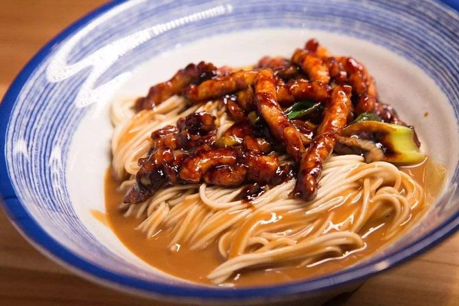 Secret Noodle and Wonton in Shanghai Alleyways with Local Beer - What the walking route teaches you (beyond just eating)