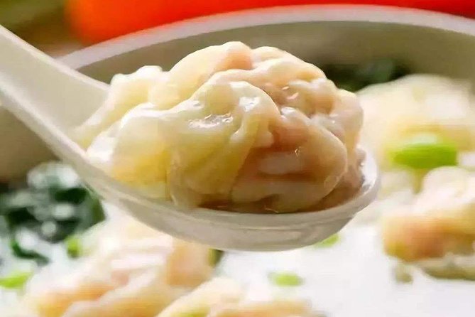 Secret Noodle and Wonton in Shanghai Alleyways with Local Beer - Comfort Tips: What to wear and how to handle food choices