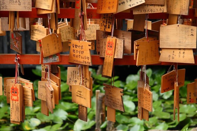 Takashi's local food adventure through Gion Kyoto tips of Ramen - Why this Gion night food tour works so well
