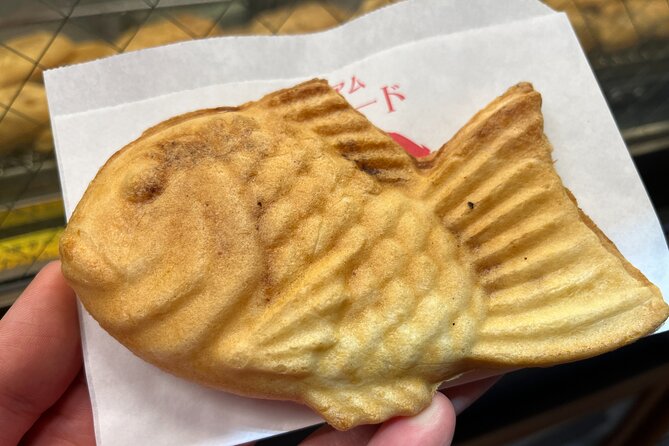 Tokyo Local Food Tour: Noodles, Skewers, Dumplings, Sweets - Stop 5: Japanese Sweet Dessert (10 Minutes) — Fish-Shaped Cake