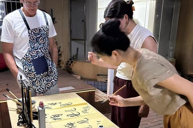 Xi'an Noodle Making and Tea Tasting Experience - The meal: handmade noodles and regional dishes with traditional music